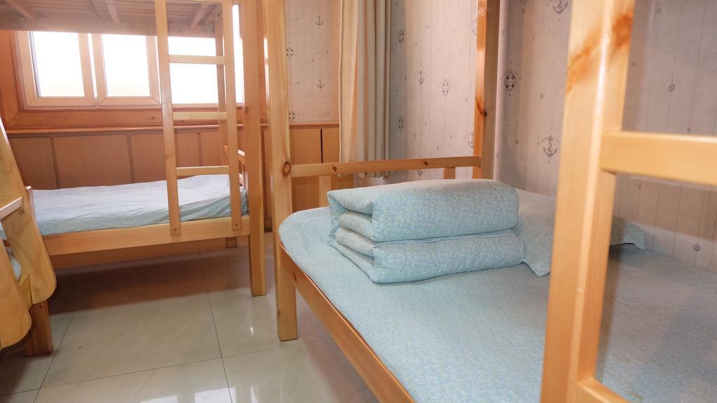 Liusu Hostel Jinling Branch Нанкин Экстерьер фото