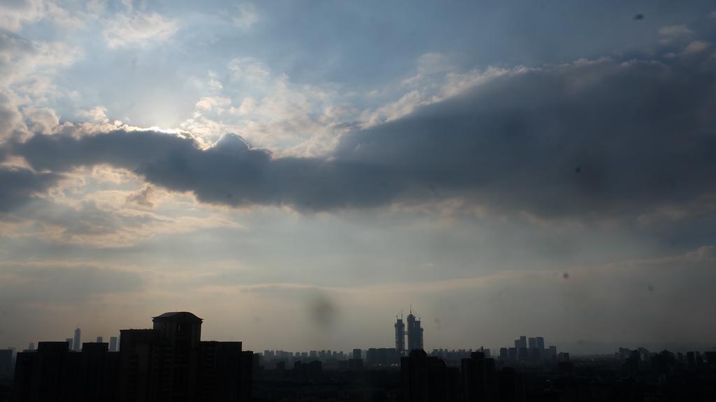 Liusu Hostel Jinling Branch Нанкин Экстерьер фото